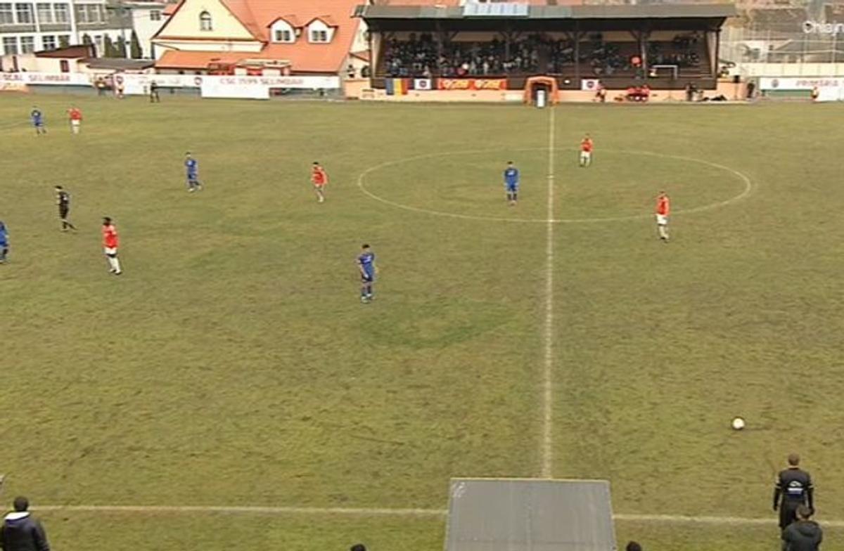 Fotbal printre bălți în Șelimbăr - CSA Steaua