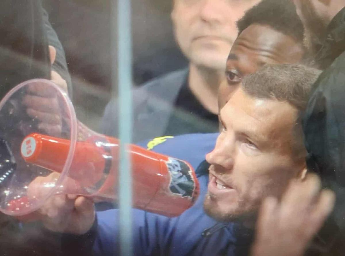 Edin Dzeko poate fi sancționat după dialogul aprins cu fanii Fiorentinei
