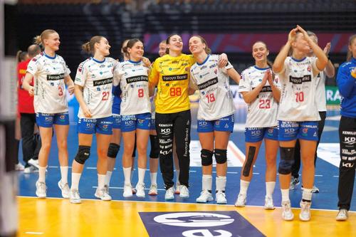 La prima participare la CM de handbal feminin, Insulele Feroe s-a calificat în grupele principale/ FOTO Imago Images