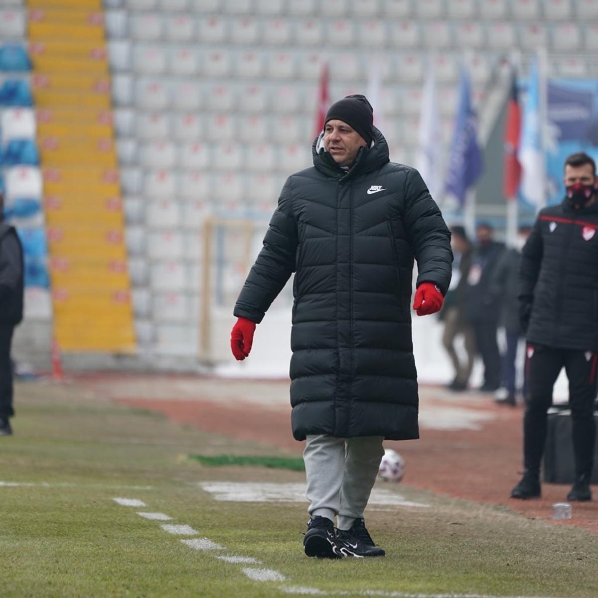 Erzurum - Gaziantep 1-1. Final de infarct! Șumudică ratează locul 1, după un penalty controversat, în prelungiri! Le-a cerut socoteală arbitrilor pe teren