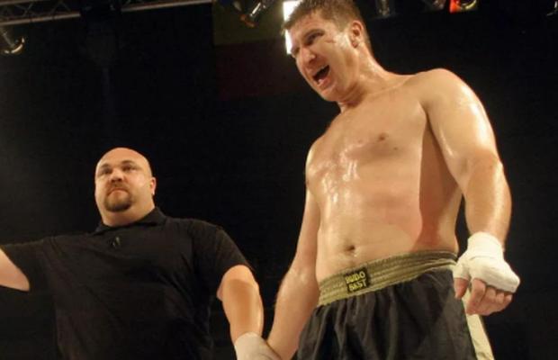 Fost luptător în Local Kombat, adus cu lanțuri în România! E acuzat de omor » Ce i-a cerut iubitei