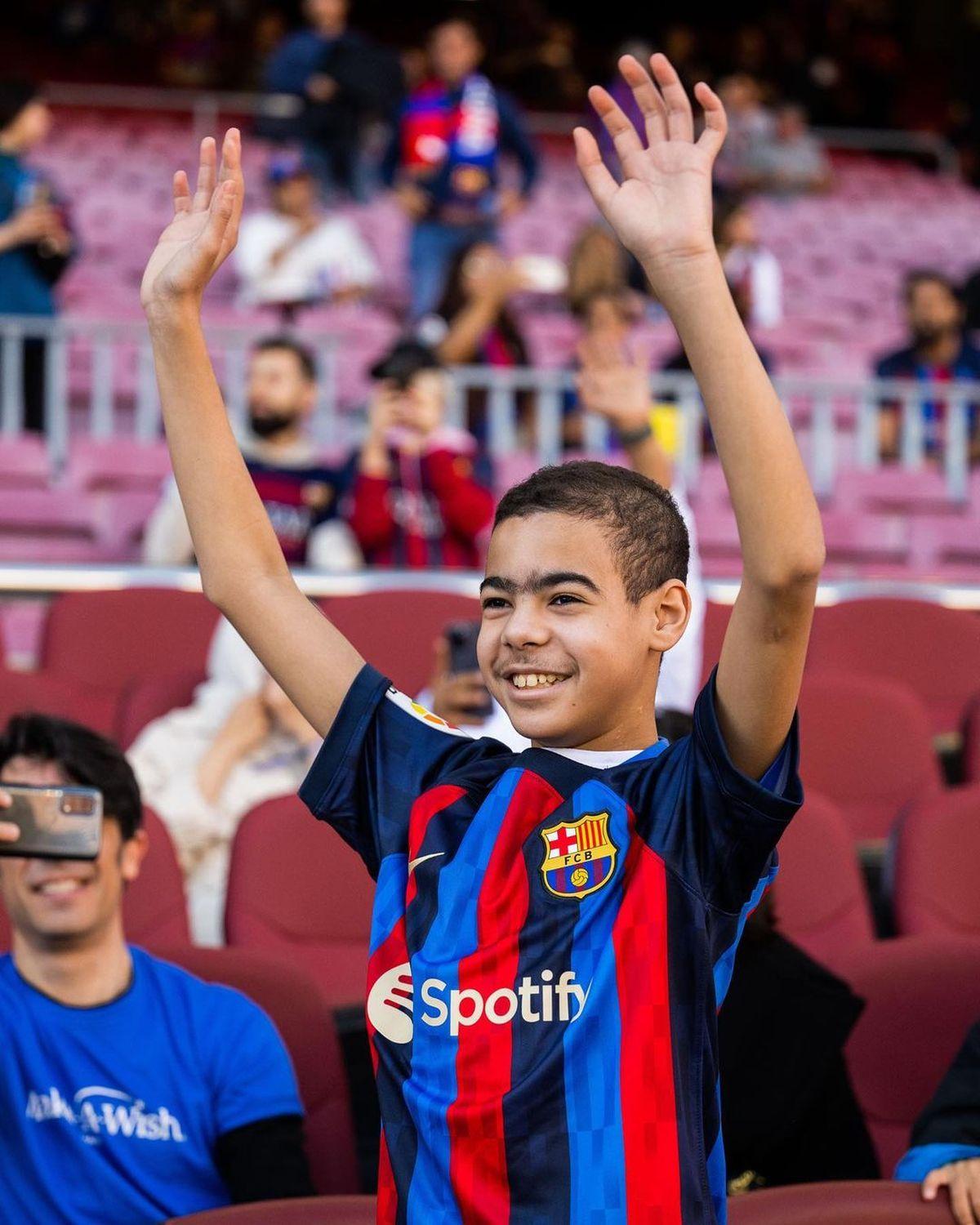 Inițiativă minunată a catalanilor! Ce au făcut jucătorii Barcelonei pentru copiii bolnavi