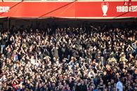Scandări homofobe în Premier League » Fanii LGBTQ+ ai unei echipe, afectați de cuvintele colegilor din tribună