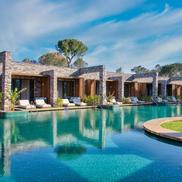 Jucătorii Universității Craiova se vor pregăti la Belek, Turcia, într-un hotel de 5 stele, Kaya Palazzo. Foto: kayahotels.com