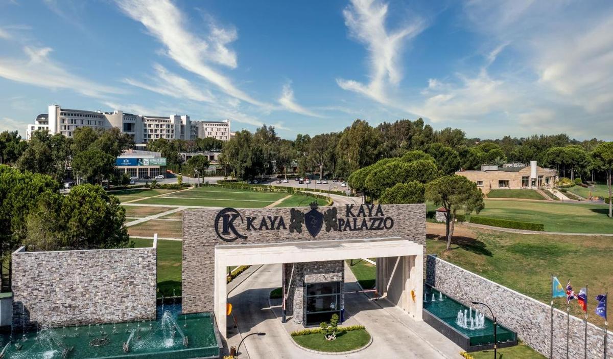 Jucătorii Universității Craiova se vor pregăti la Belek, Turcia, într-un hotel de 5 stele, Kaya Palazzo