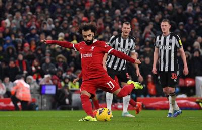 Ce a schimbat Mo Salah la pauza meciului cu Newcastle și la ce record a ajuns golgheterul lui Liverpool!