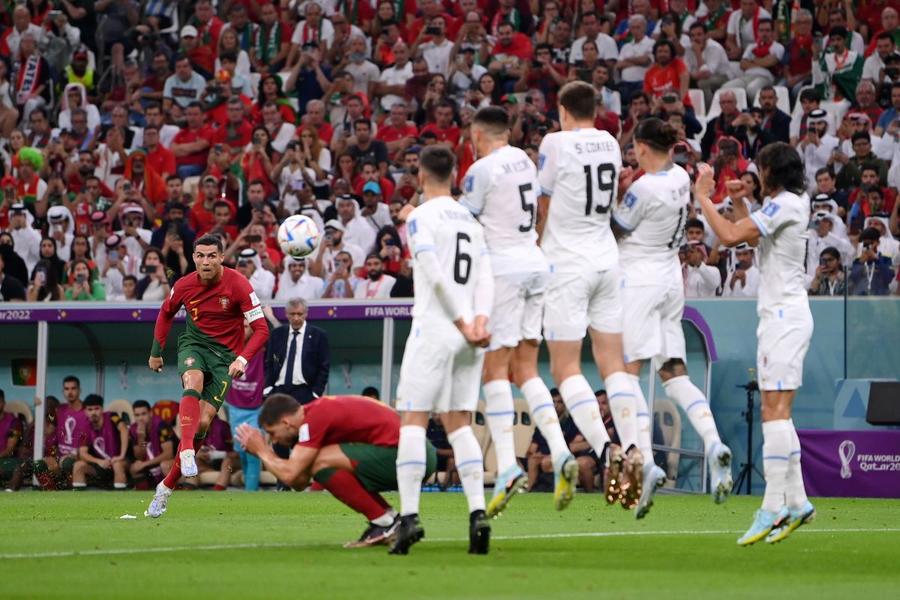 Un copil român teribil a uimit Academia unui mare club german: „Doar unul mai șutează ca tine” » Ce spune tatăl lui, fost jucător în Superliga: „Ronaldo e obsesia lui”