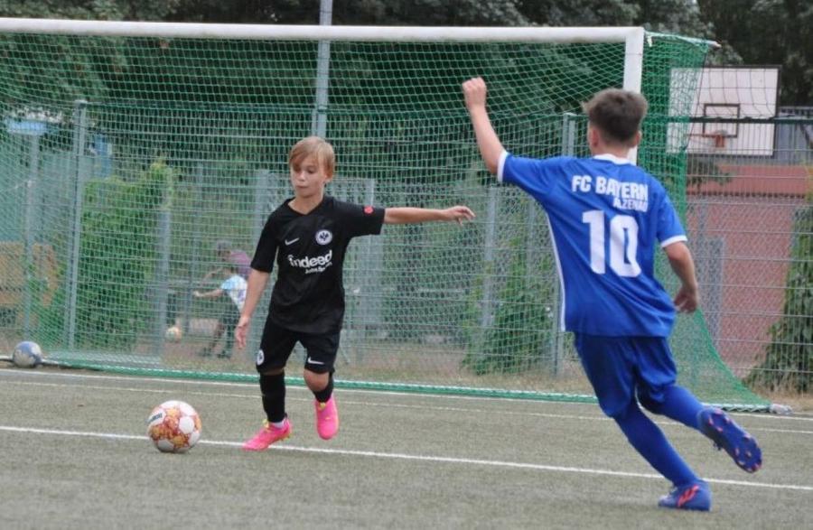 Un copil român teribil a uimit Academia unui mare club german: „Doar unul mai șutează ca tine” » Ce spune tatăl lui, fost jucător în Superliga: „Ronaldo e obsesia lui”