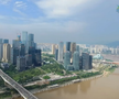 Din altă lume! Megaorașul din China despre care nu vorbește nimeni, dar e la nivel de Shanghai și Beijing » Stadionul se încadrează în peisajul futurist
