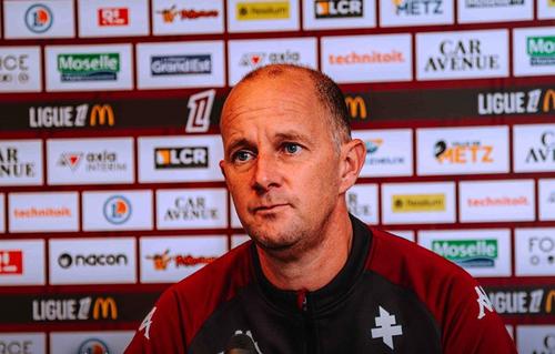 Antrenorul Stephane Le Mignan (51 de ani) este foarte marcat de drama trăită de juniorul lui FC Metz, Tahirys Dos Santos / Foto: X FC Metz