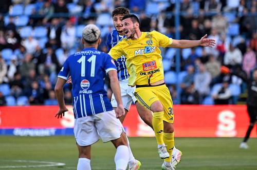 Florin Purece, în galben // foto: Imago Images