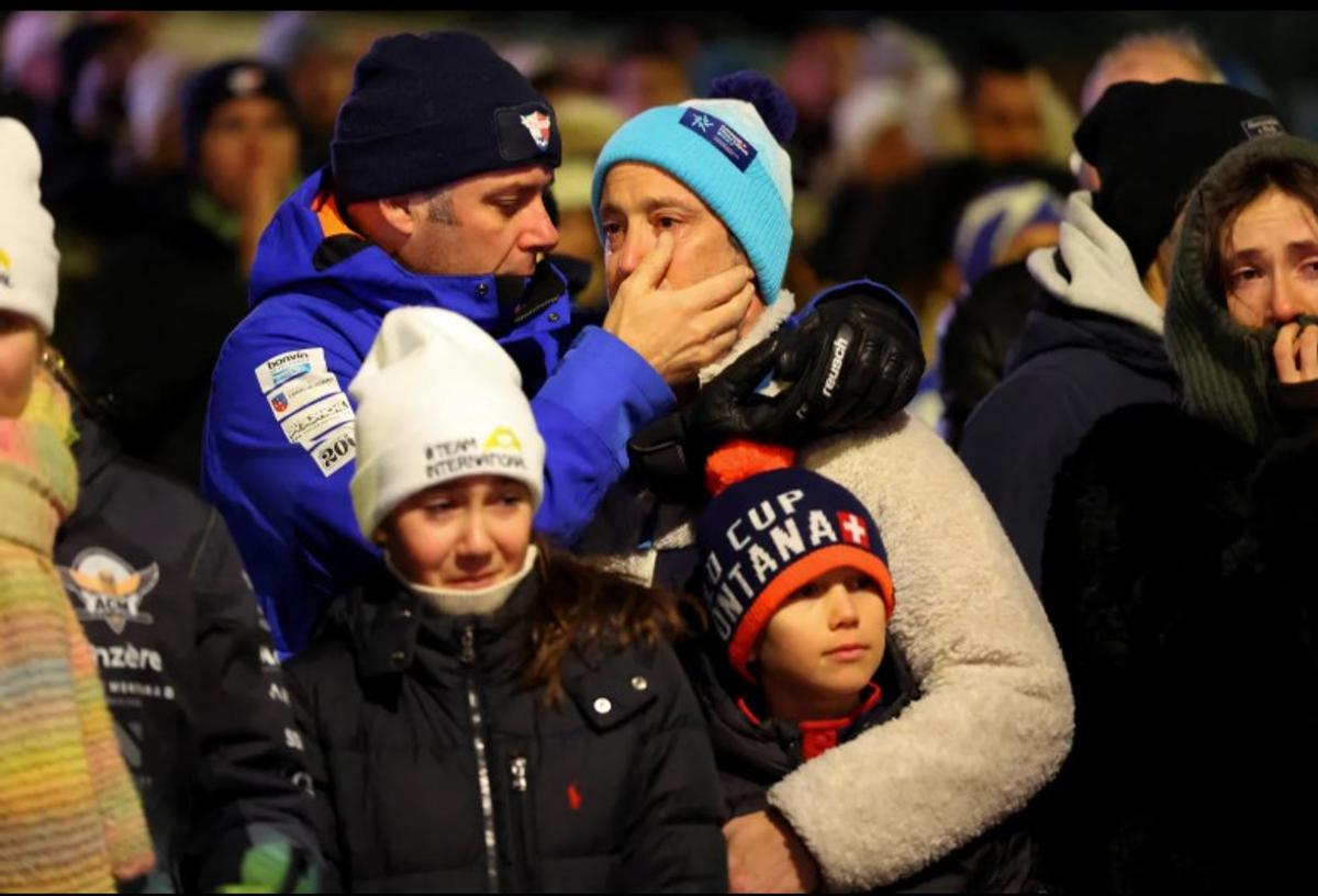 Flori și candele aprinse în memoria victimelor tragediei din Crans Montana