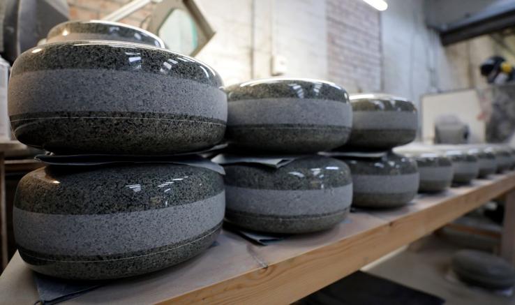 Fabricare pietre de curling la Kays Curling, în Mauchline Foto: Imago Images
