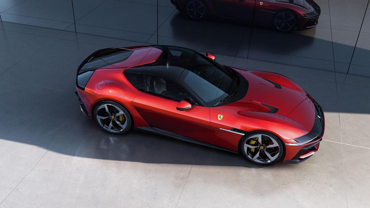 Ferrari 12Cilindri (Dodici Cilindri), noua mașină a lui Sergio Ramos