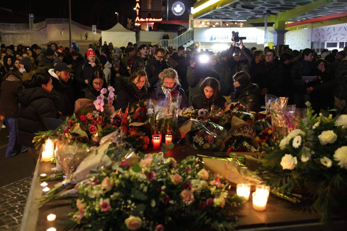 Flori și candele aprinse în memoria victimelor tragediei din Crans Montana