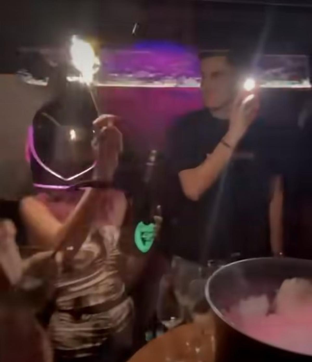Flori și candele aprinse în memoria victimelor tragediei din Crans Montana