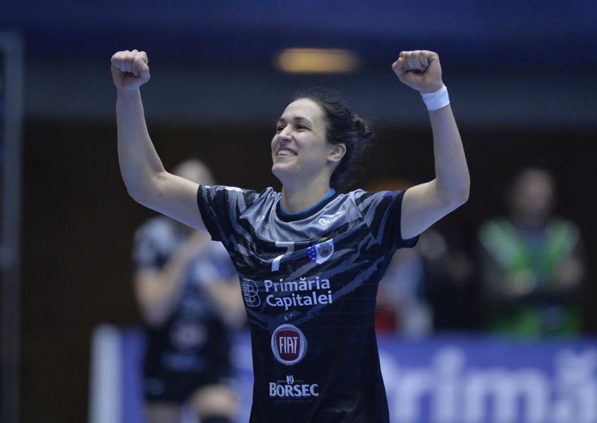 CSM BUCUREȘTI - METZ 32-27 // Cristina Neagu, după meciul în care a fost MVP: „Ne putem bate cu orice echipă din Liga Campionilor”