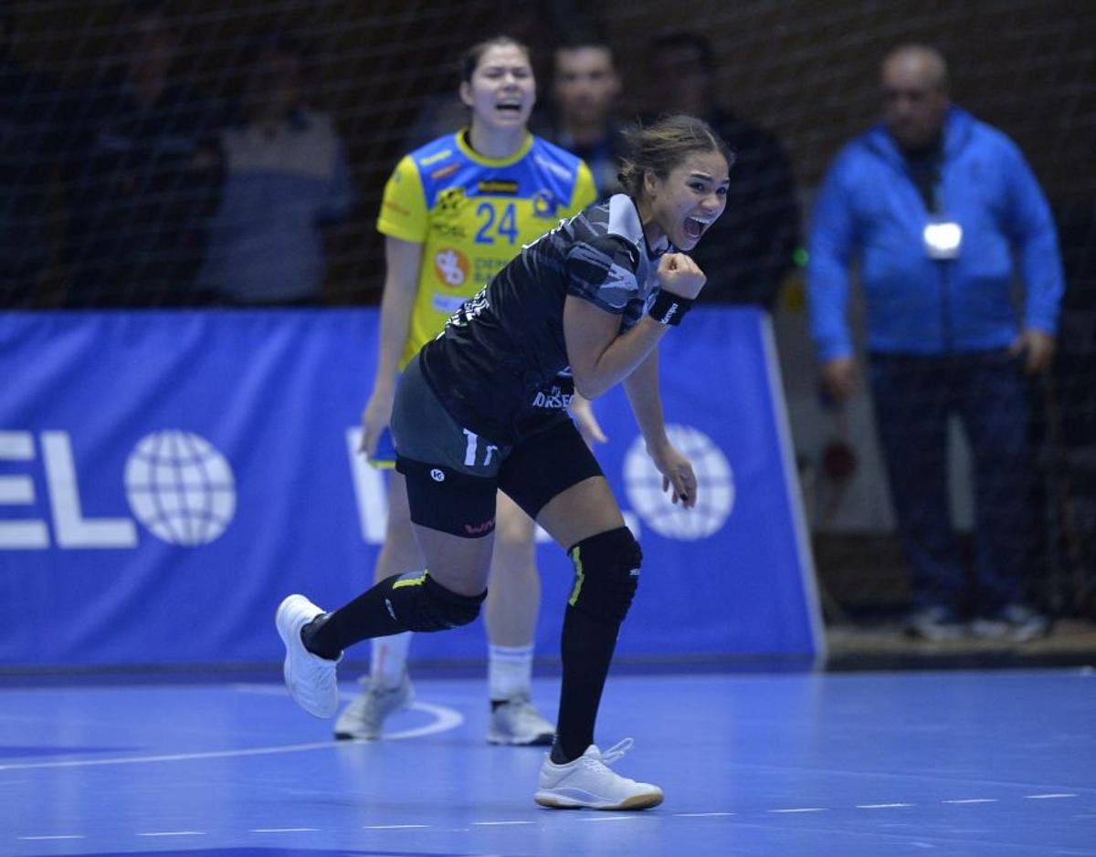 CSM BUCUREȘTI - METZ 32-27 // Cristina Neagu, după meciul în care a fost MVP: „Ne putem bate cu orice echipă din Liga Campionilor”