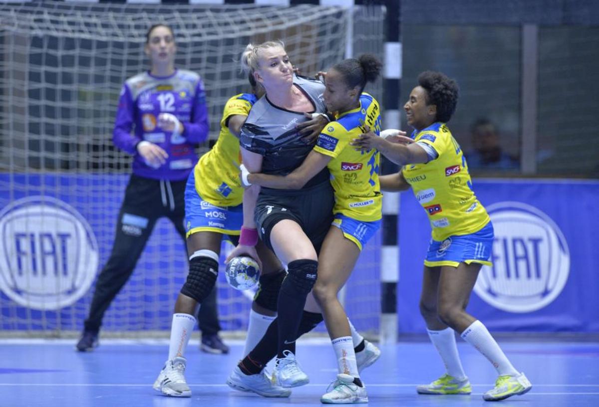 CSM BUCUREȘTI - METZ 32-27 // Cristina Neagu, după meciul în care a fost MVP: „Ne putem bate cu orice echipă din Liga Campionilor”