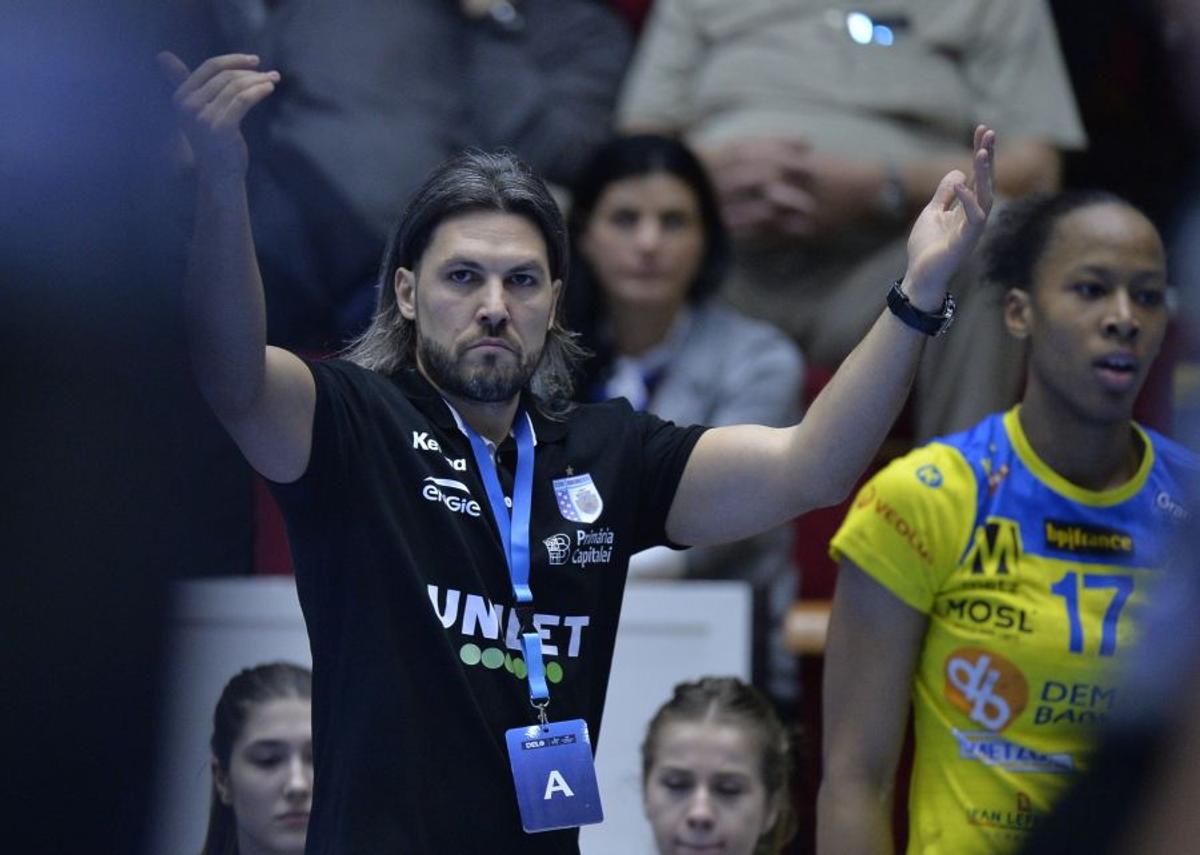 CSM BUCUREȘTI - METZ 32-27 // Cristina Neagu, după meciul în care a fost MVP: „Ne putem bate cu orice echipă din Liga Campionilor”