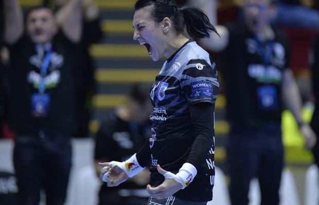 CSM BUCUREȘTI - METZ 32-27 // Cristina Neagu, după meciul în care a fost MVP: „Ne putem bate cu orice echipă din Liga Campionilor”