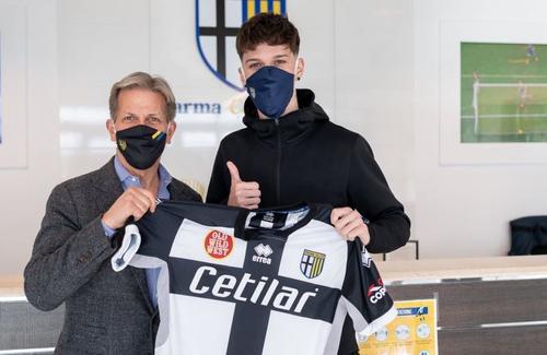 Dennis Man, cel mai scump transfer din istoria Ligii 1