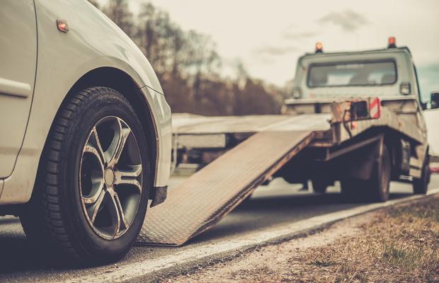 Tractări auto pe raza municipiului București cu platforma auto specială