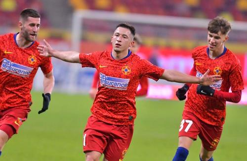 Olimpiu Moruțan l-a cucerit pe Cornel Dinu. Foto: FCSB