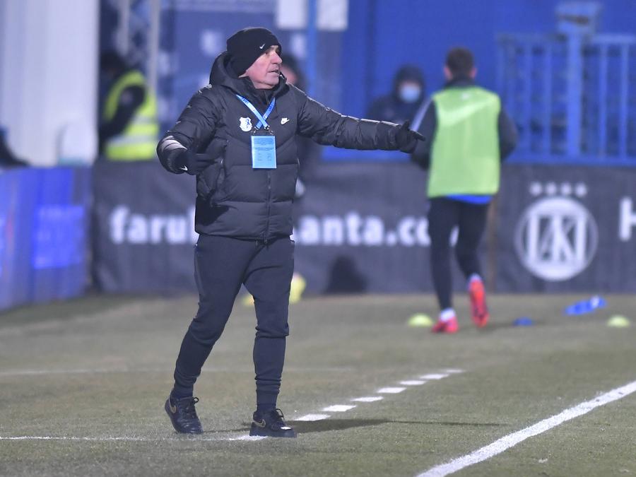 Gherorghe Hagi // Foto: Imago Farul, învinsă în prelungiri de locul 3 din Bulgaria » Hagi a folosit 19 jucători Under-20