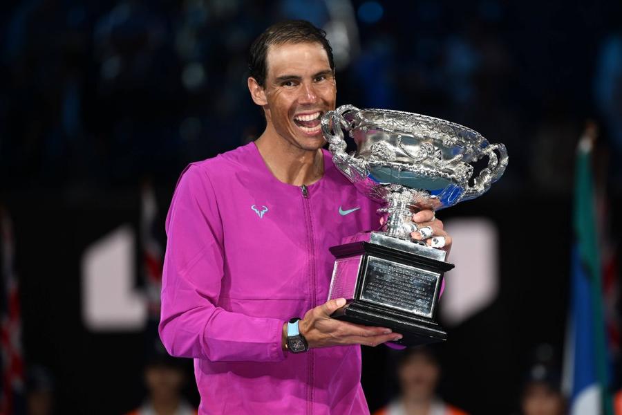 Rafael Nadal a câștigat la Melbourne al 21-lea titlu de Grand Slam din carieră. Foto: Imago Odă bucuriei