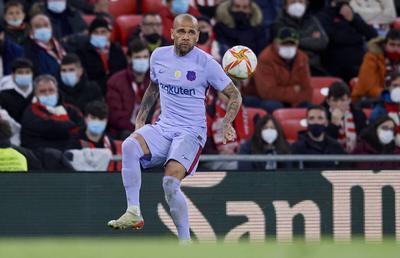 Dani Alves, sacrificat de Barcelona! Motivele din spatele deciziei lui Xavi