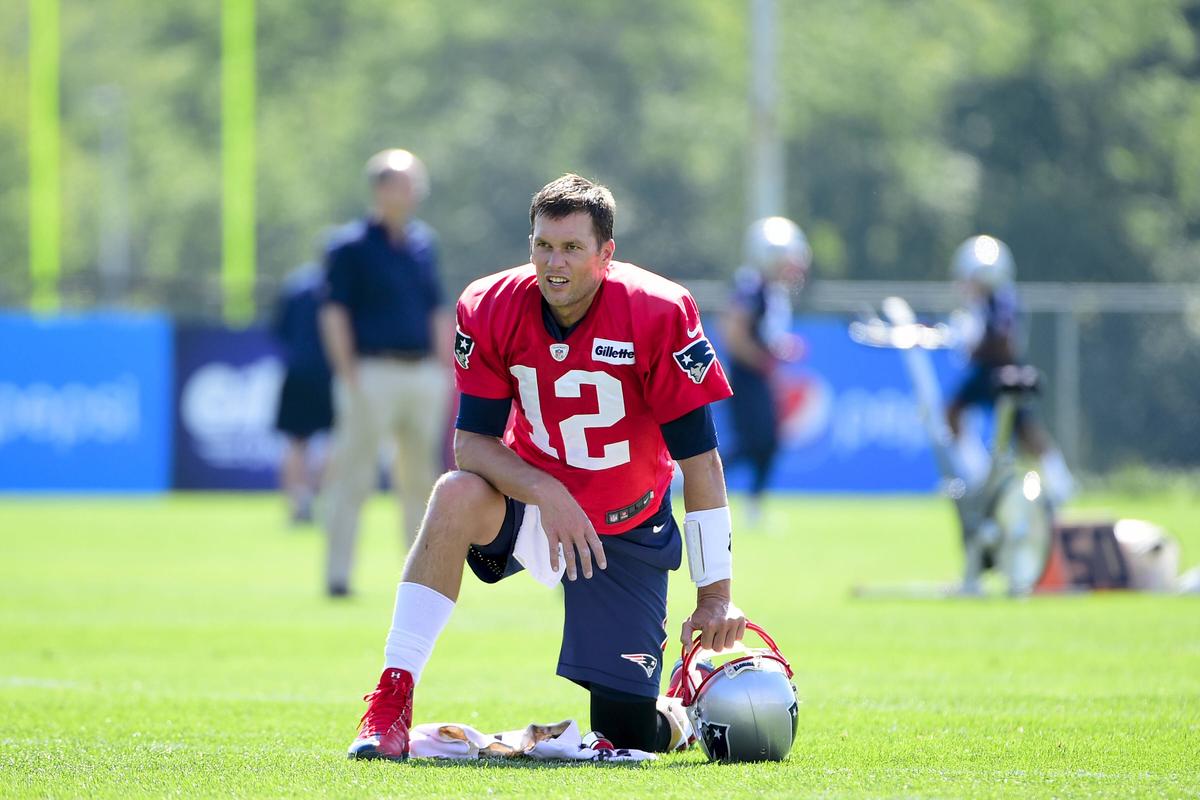 Legendarul Tom Brady s-a răzgândit! Revine pe teren, după ce-și anunțase retragerea: „Locul meu nu e în tribune”