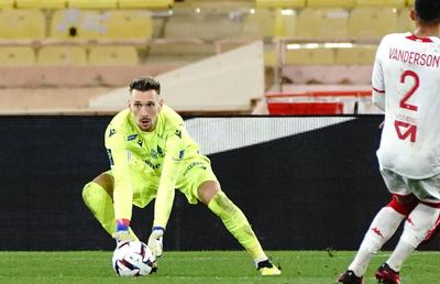 Ionuț Radu, învins de 3 ori în Monaco - Auxerre. Ce note i-au dat francezii