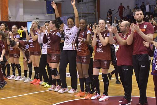 Eliza Buceschi, numărul 7, s-a înțeles cu Rapid / FOTO: Imago