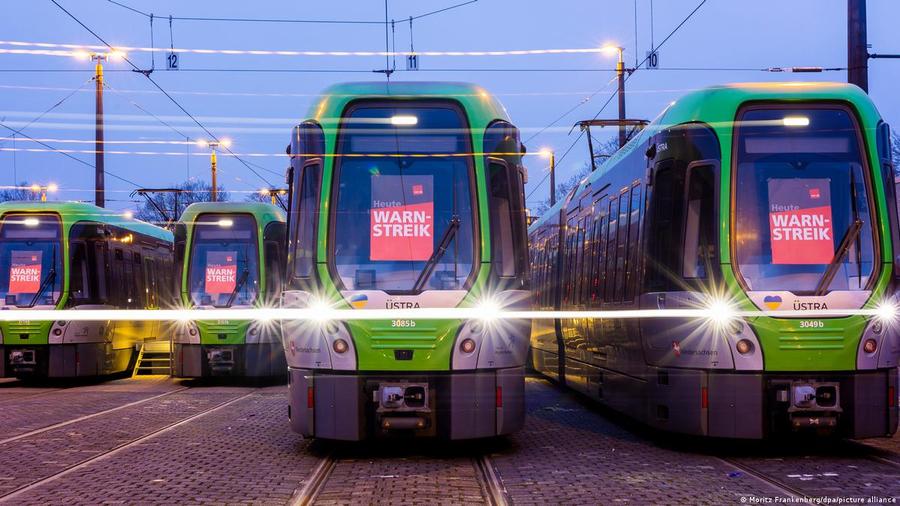 Trenurile au rămas pe loc și n-au mai plecat în curse Haos în Germania înainte de Euro 2024 » Peste 1.000 de zboruri au fost anulate, traficul feroviar a fost paralizat!