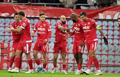 Dinamo se refuză! „Câinii” oferă salarii mari, dar jucătorii au alte opțiuni » Anunțul lui Zăvăleanu