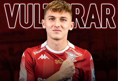Daniel Sandu, șeful departamentului de scouting de la Rapid, a fost invitat la GSP Live și a vorbit despre transferul lui Cătălin Vulturar de la Lecce, pentru 400.000 de euro.