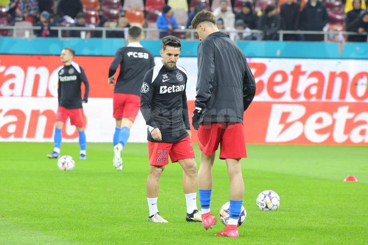 Imagini de la încălzire înainte de FCSB - CFR Cluj/ foto: Ionuț Iordache GSP