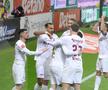 Imagini de bucurie la golul marcat de Louis Munteanu în FCSB - CFR Cluj / Foto: Ionuț Iordache GSP