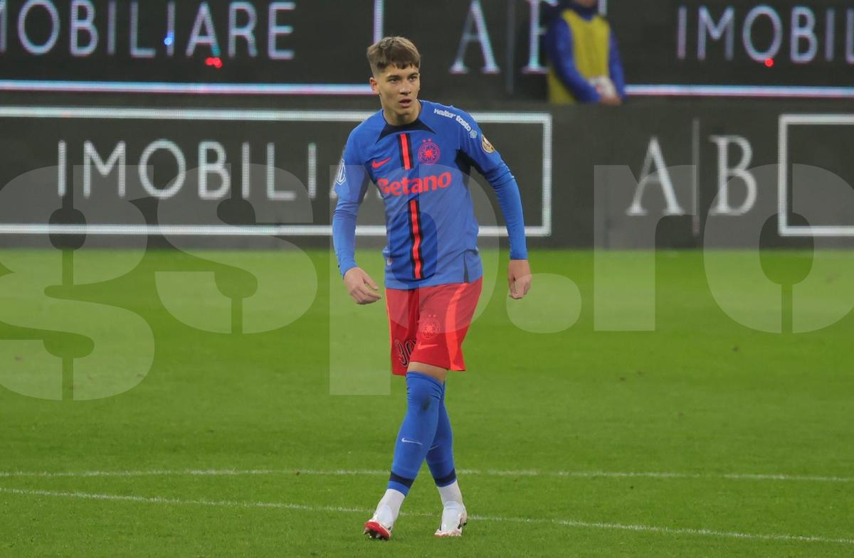 Alexandru Stoian, în primul meci la FCSB