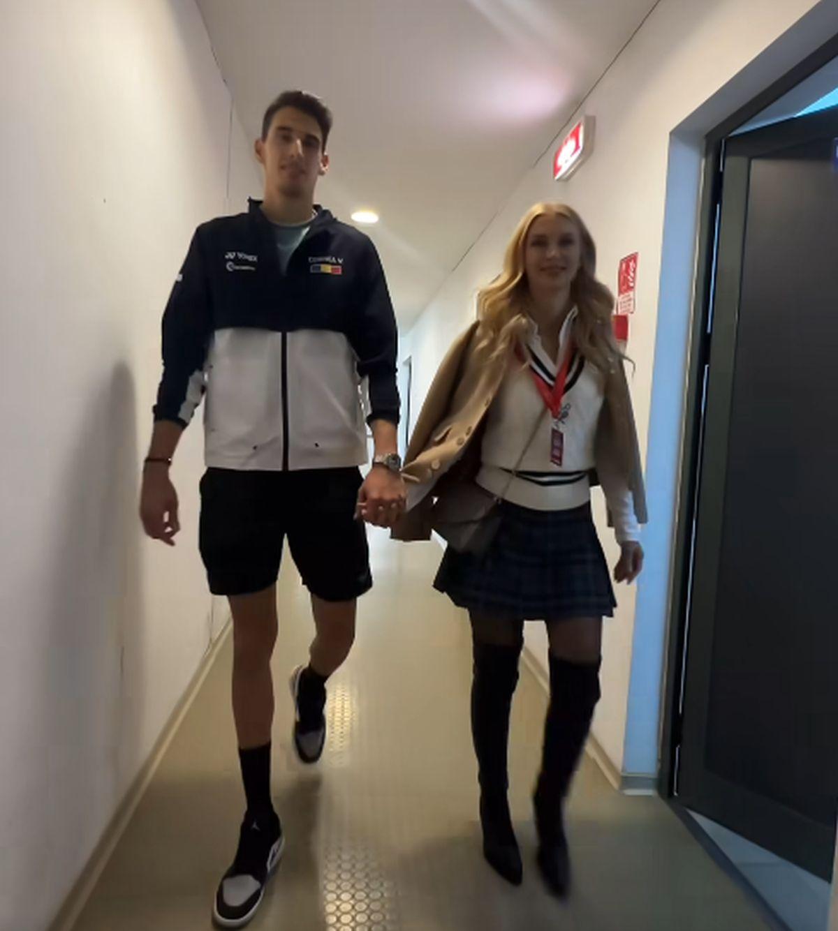 Andreea Bălan, criticată după ce a plecat în Australia, la Victor Cornea: „Îi e teamă că el își găsește vreo tinerică”