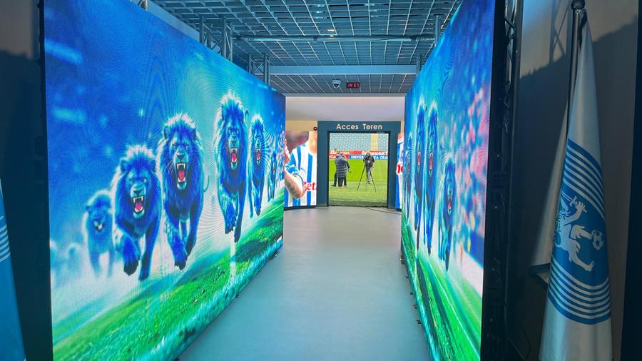 Stadionul „Ion Oblemenco”, înainte de Craiova - Poli Iași Universitatea Craiova - Poli Iași 4-1 » Rădoi, impact rapid: artistul Mitriță s-a distrat cu echipa lui Miriuță, oltenii au redescoperit golul