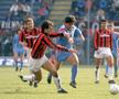 Gică Hagi, duel cu Paolo Maldini, în Steaua - AC Milan