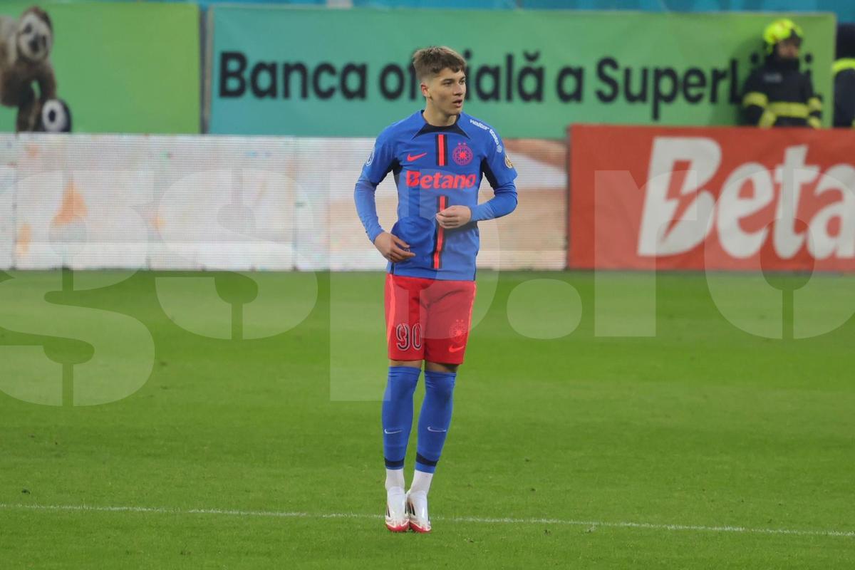 Alexandru Stoian, în primul meci la FCSB