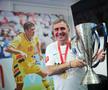 Hagi și trofeul Superligii