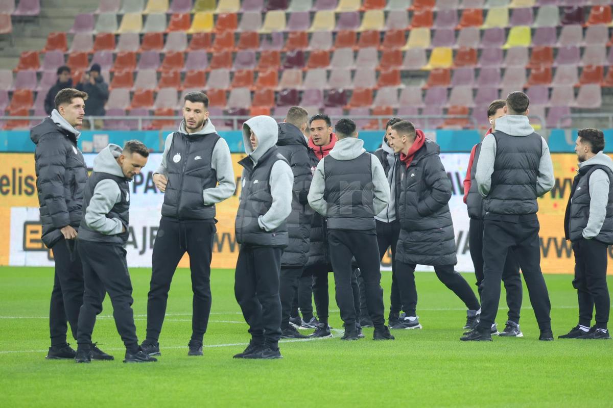Imagini de la stadion înainte de FCSB - CFR Cluj