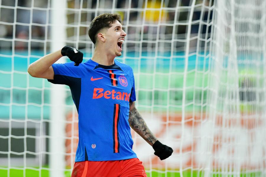 Imagini de bucurie la golul marcat de Miculescu în FCSB - CFR Cluj / Foto: Cristi Preda GSP Gigi Becali a distrus 3 jucători după FCSB - CFR Cluj: „Curățenie! Nu poți să joci cu ei”