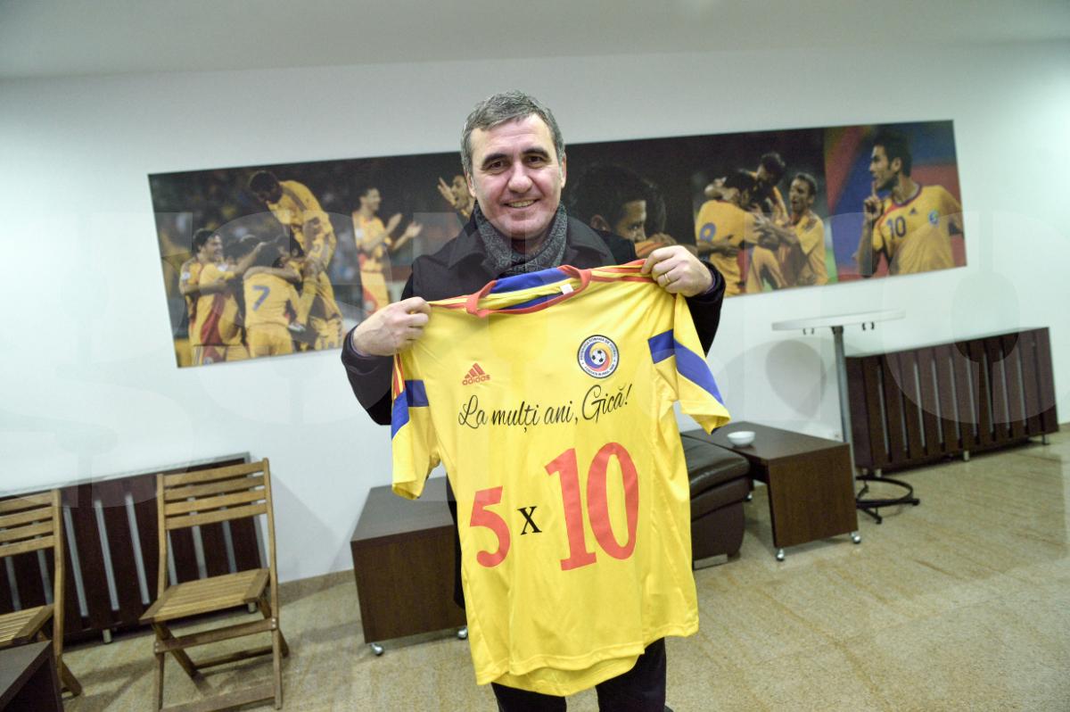 Gică Hagi, în 50 de imagini de colecție