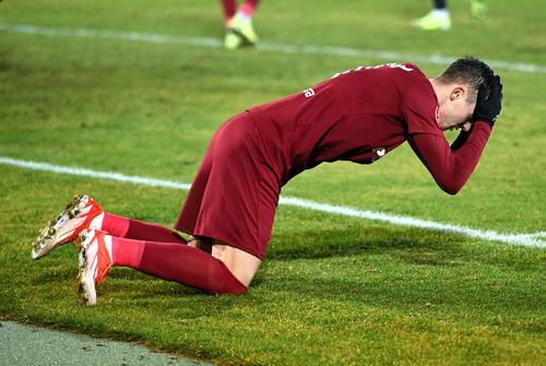 Invitat la GSP Live, Cristi Balaj, președintele celor de la CFR Cluj, a declarat că terenul de joc de pe stadionul „Dr. Constantin Rădulescu” arată rău.