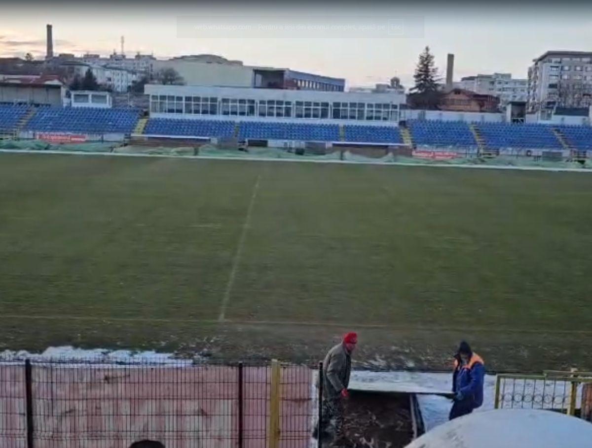 Cum arată stadionul din Botoșani în ziua meciului cu Oțelul